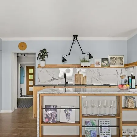 Βίλα Family-friendly House Close To Nature